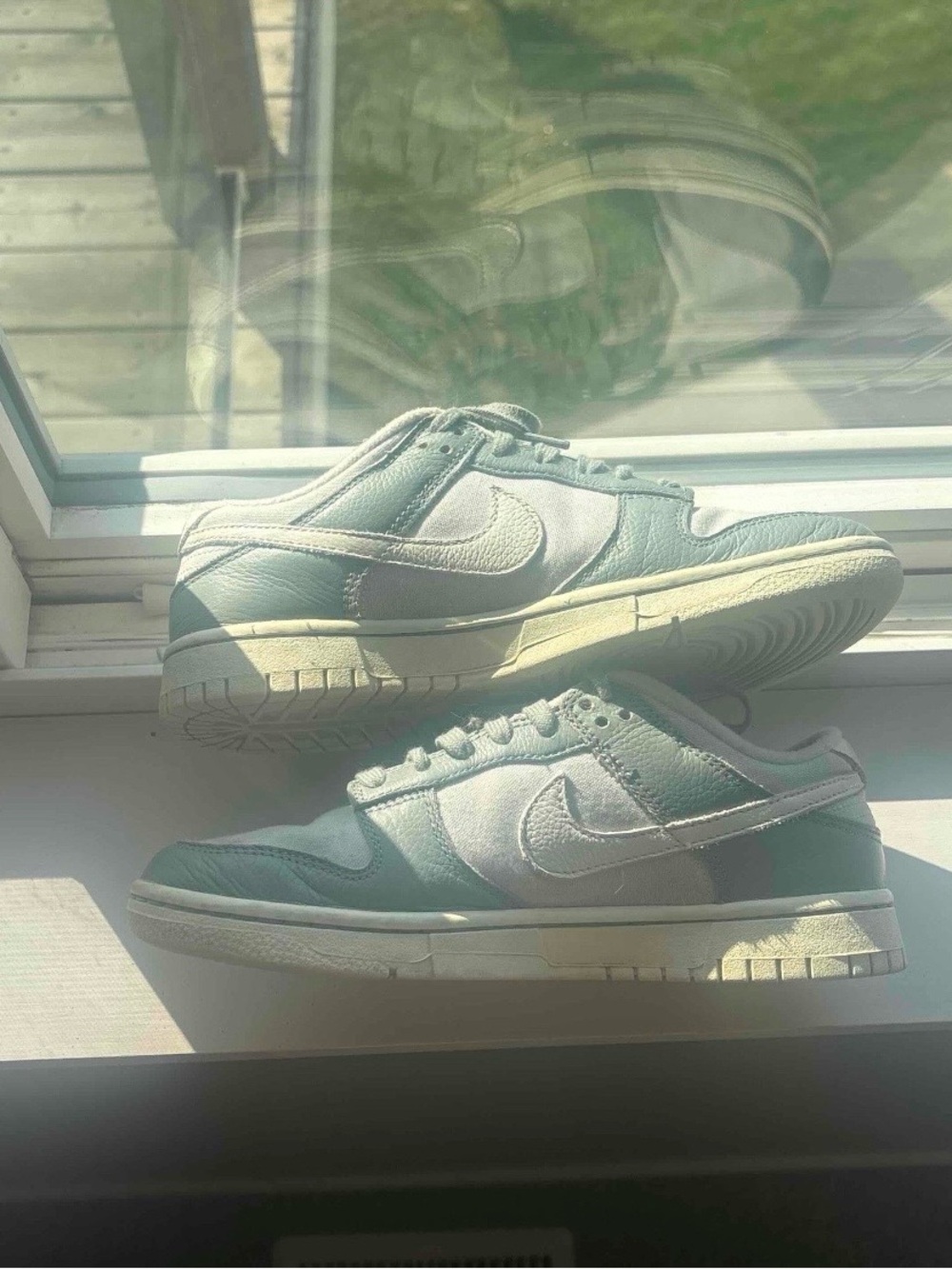 Nike Dunks Mica Green